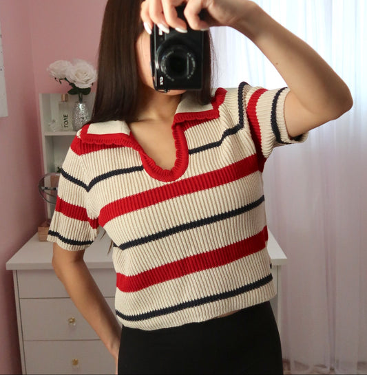 Max Cropped Sweater - Red