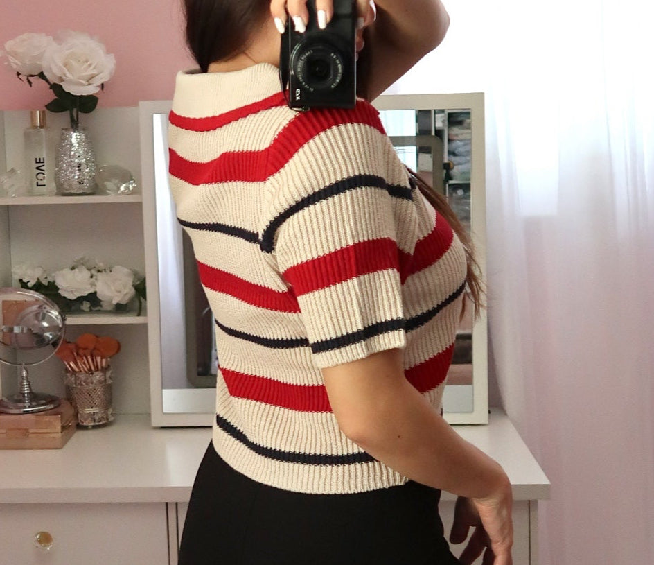 Max Cropped Sweater - Red