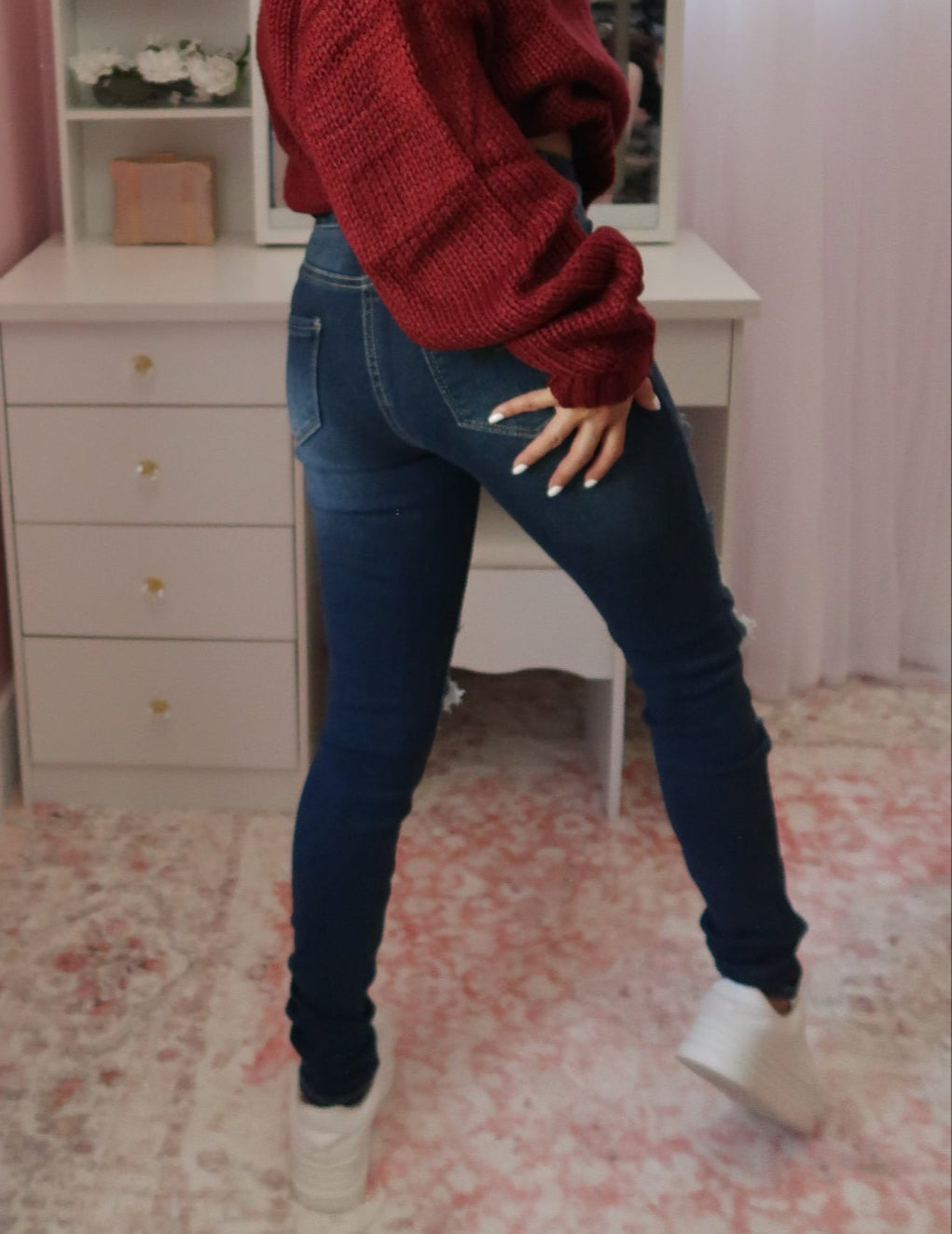 Ripped Skinny Jeans *size up*