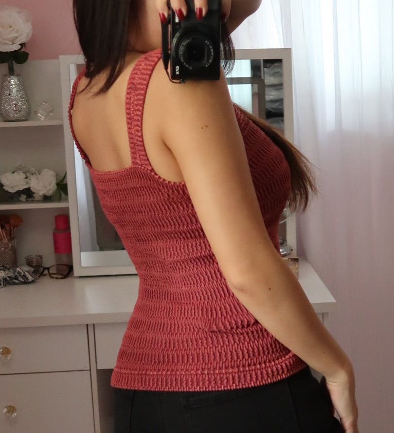 Seamless Crinkle Tank - Berry
