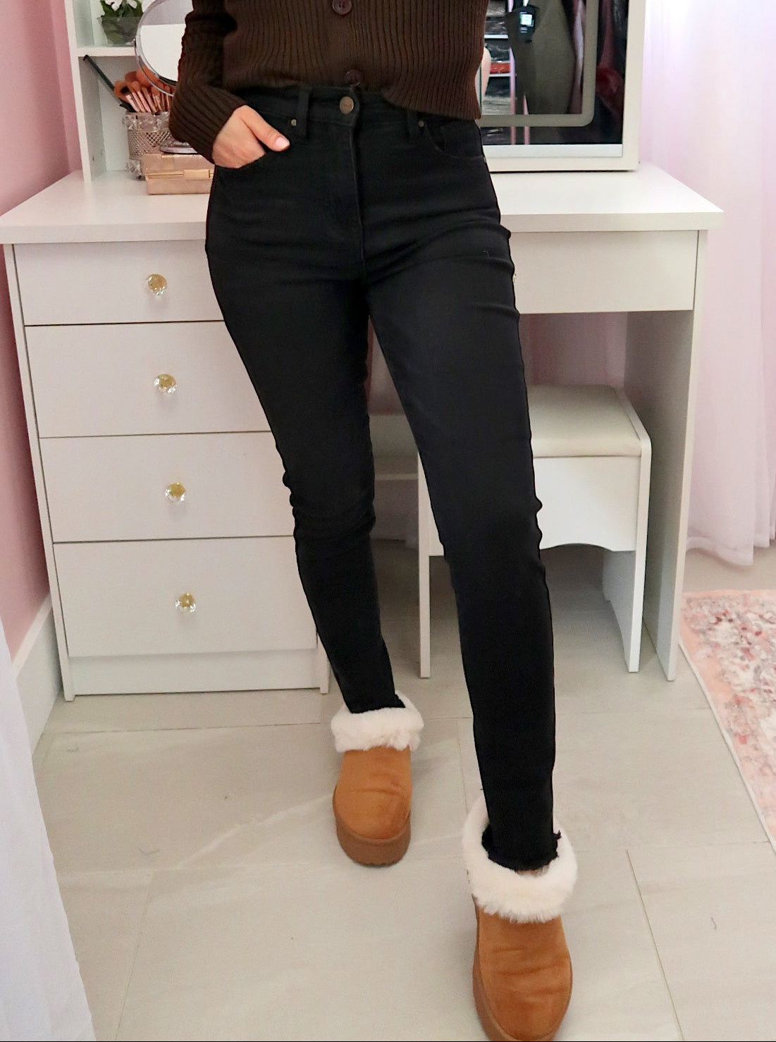 Risen Tummy Control Skinny Jeans *size down*