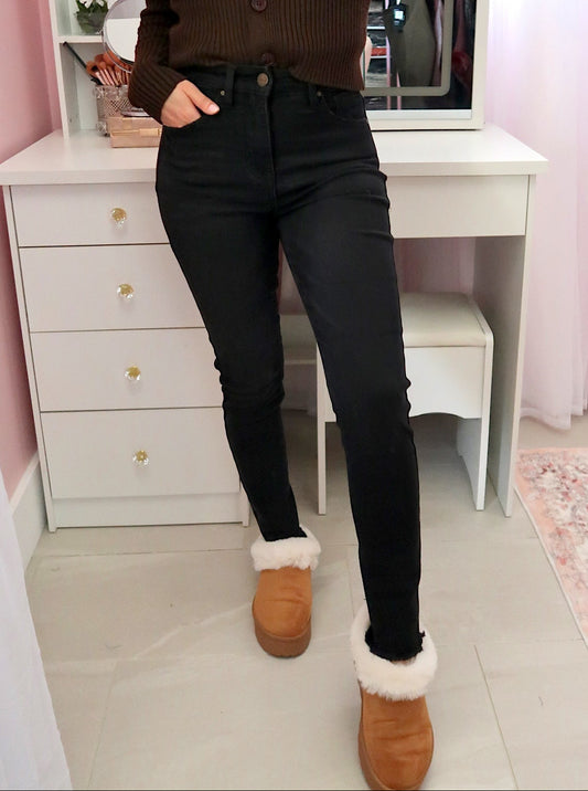 Risen Tummy Control Skinny Jeans *size down*