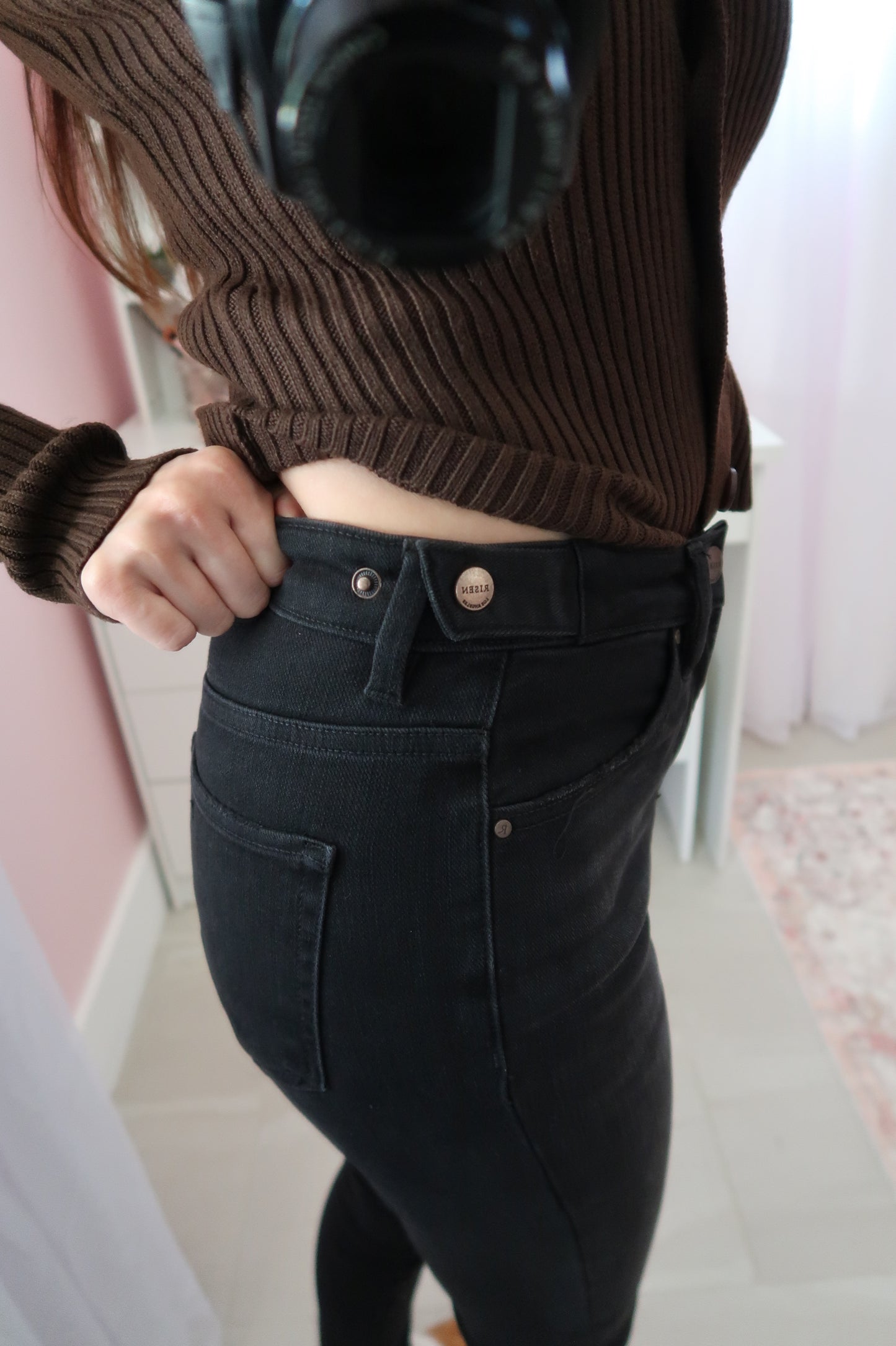 Risen Tummy Control Skinny Jeans *size down*