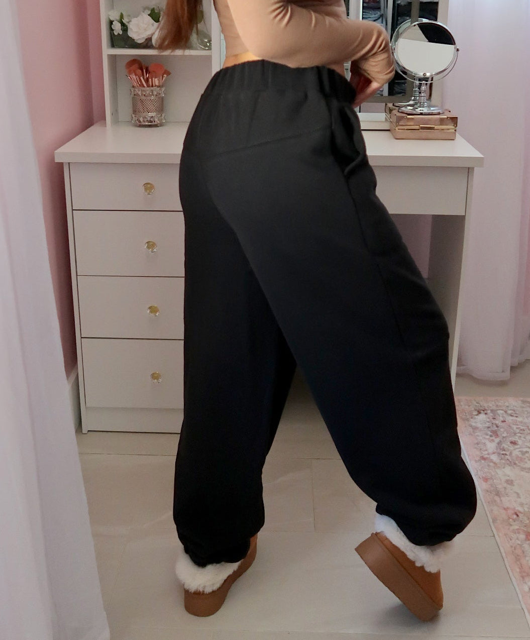 Toasty Joggers - Black