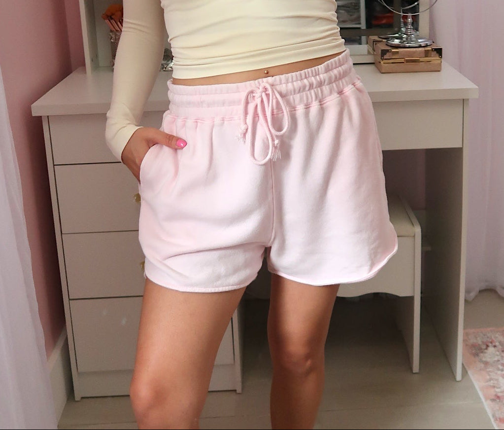 Relaxed Shorts - Pink *size down*