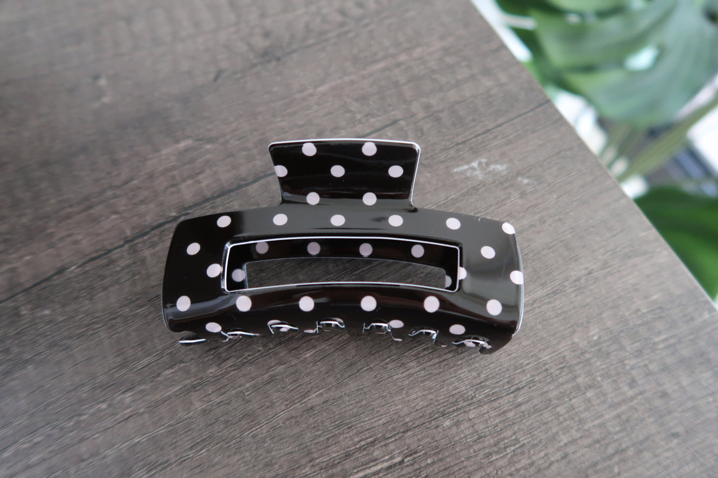 Polka Dot Claw Clip (2 colors available)