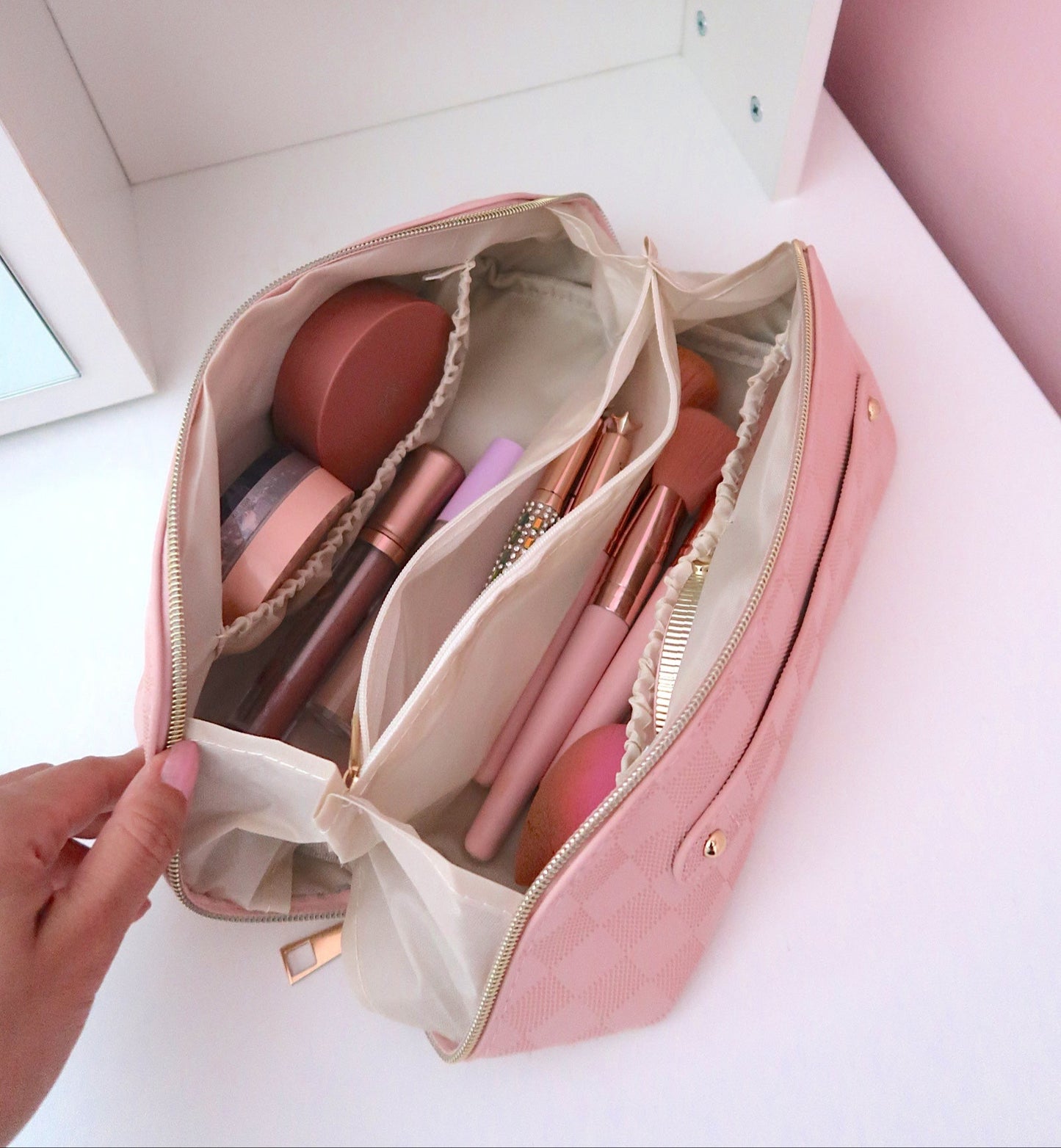 Open Flat Makeup Bag - Pink