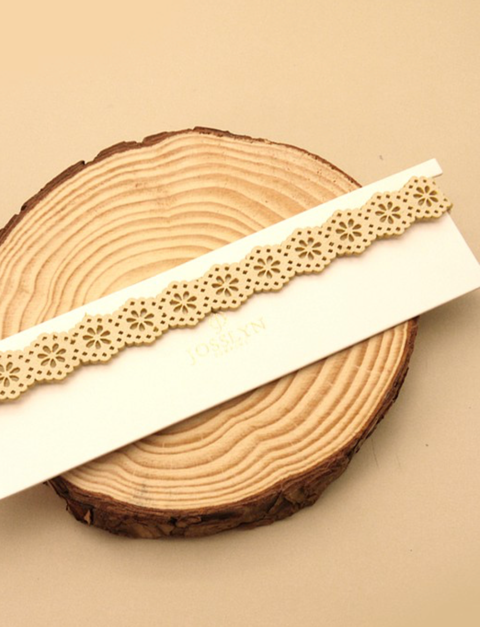 Flower Suede Choker - Ivory